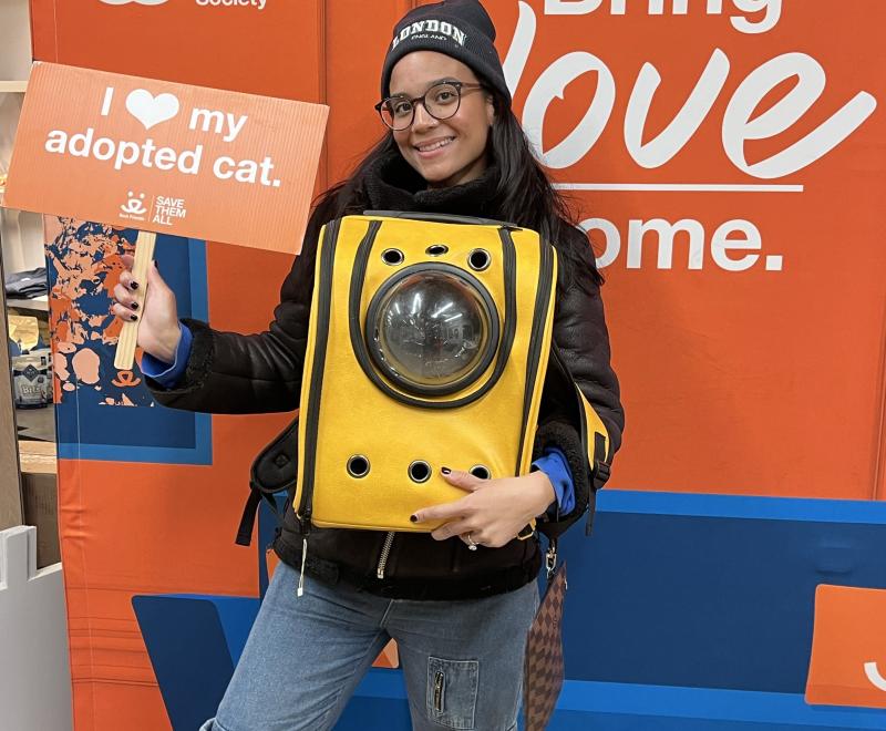 Adoption of a cat from the Chewy Claus adoption event